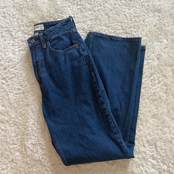 Abercrombie 90’s Relaxed Jean - Picture 5 of 6